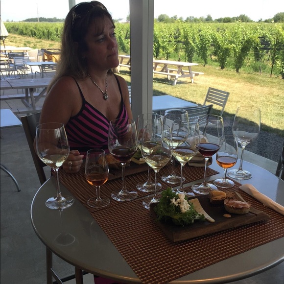 Meet your Posher, Karen - Picture 1 of 1